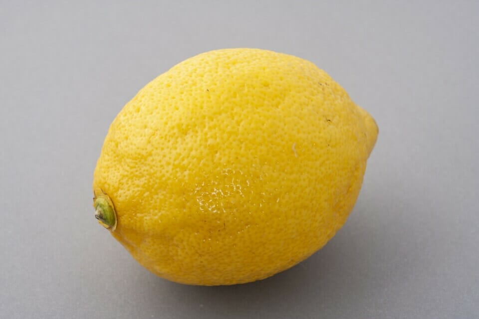 lemon for extracting seeds